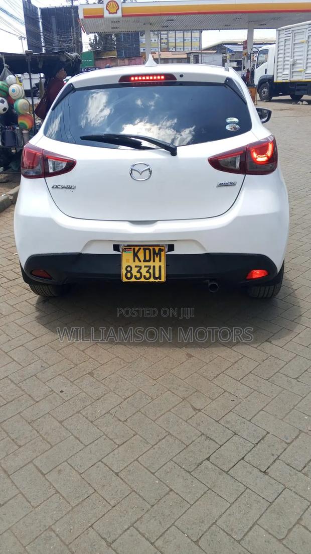 Mazda Demio 2017 Pearl