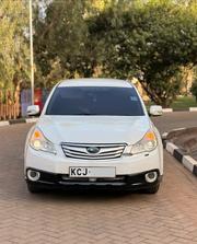 Subaru Outback 2009 White for sale