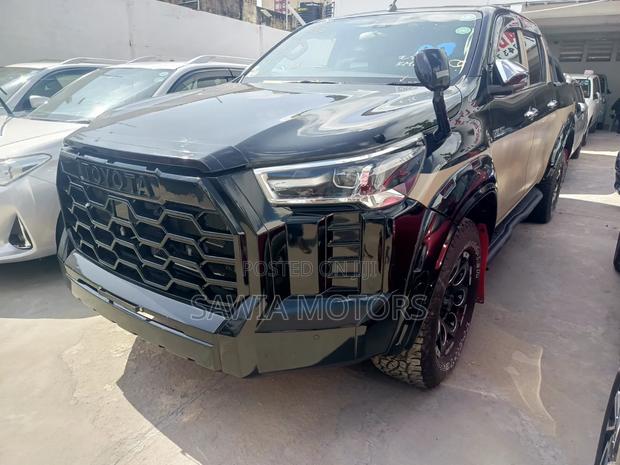 Toyota Hilux Revo Double Cab Deisel 2.8 AWD 2020 Black