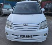 Toyota Voxy 2004 White for sale