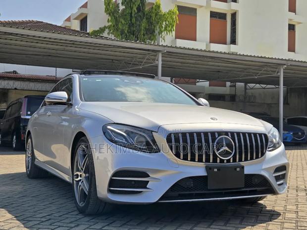 Mercedes-Benz E250 2019 Silver