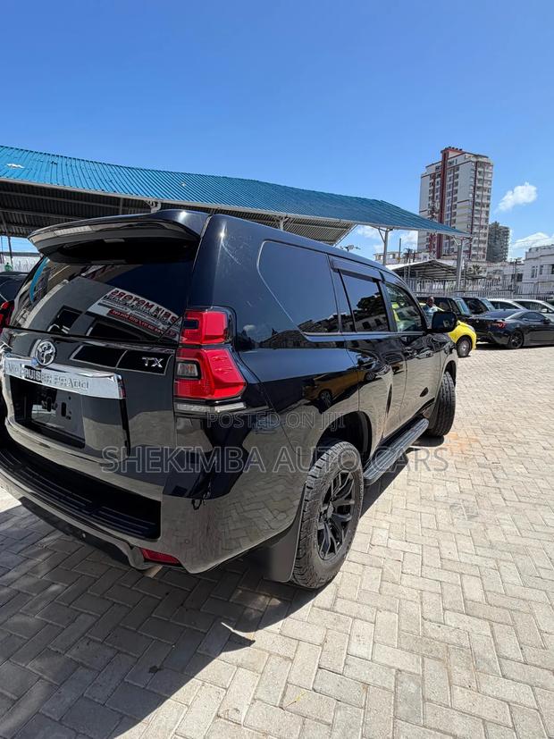 Toyota Land Cruiser 2020 Black