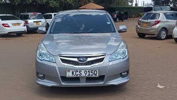 Subaru Legacy 2011 Silver