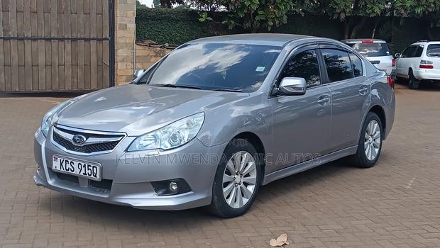 Subaru Legacy 2011 Silver