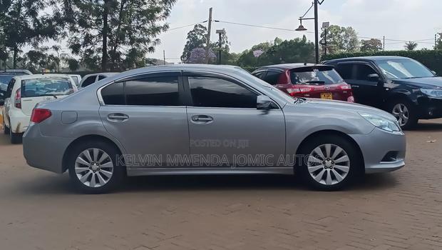 Subaru Legacy 2011 Silver