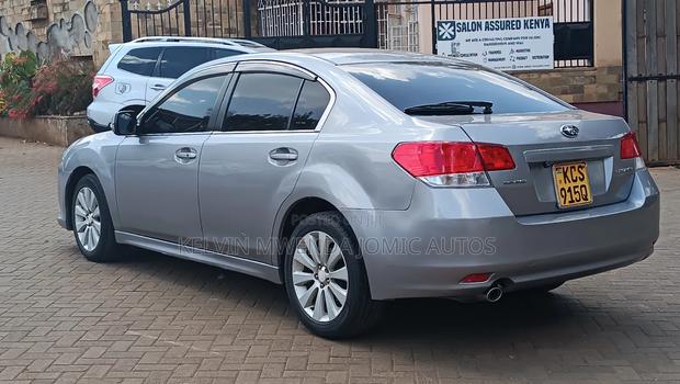 Subaru Legacy 2011 Silver