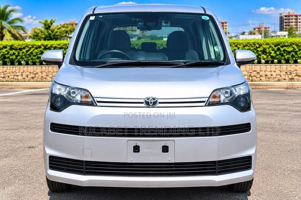 Toyota Spade 1.5 2019 Silver