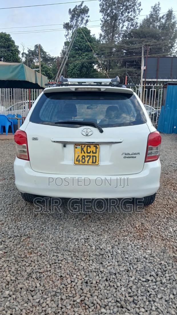 Toyota Corolla Fielder 2009 White