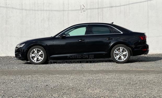 Audi A4 2018 Black