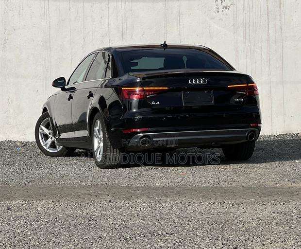 Audi A4 2018 Black