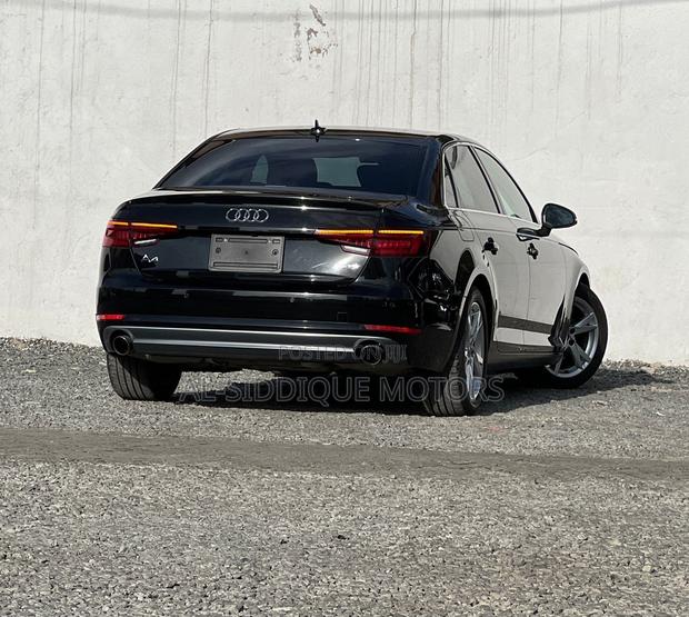 Audi A4 2018 Black