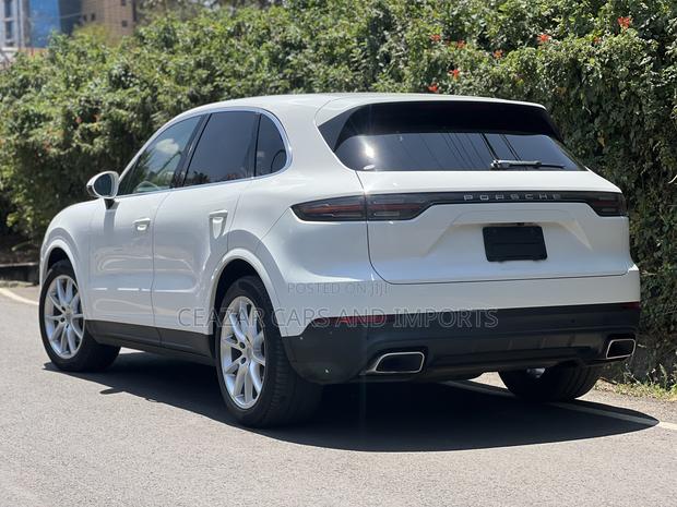 Porsche Cayenne Platinum Edition AWD 2018 White