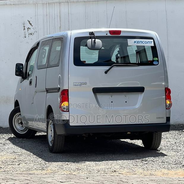 Nissan NV200 2019 Silver