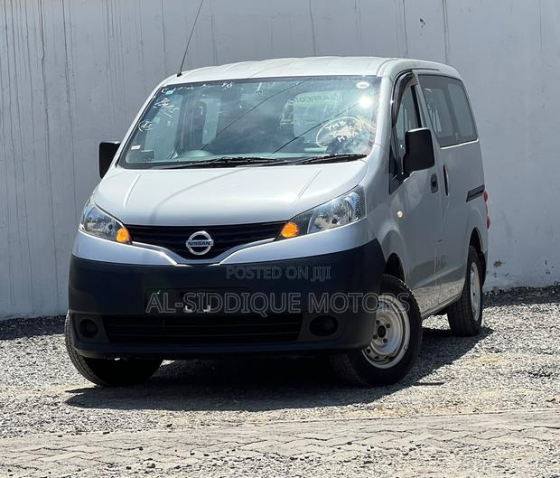Nissan NV200 2019 Silver