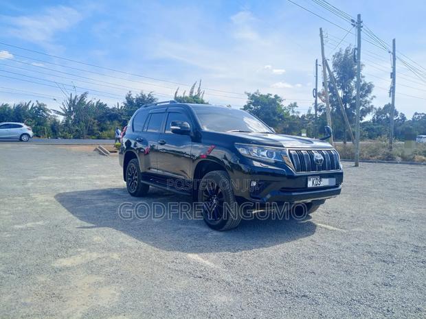Toyota Land Cruiser Prado 2021 Black