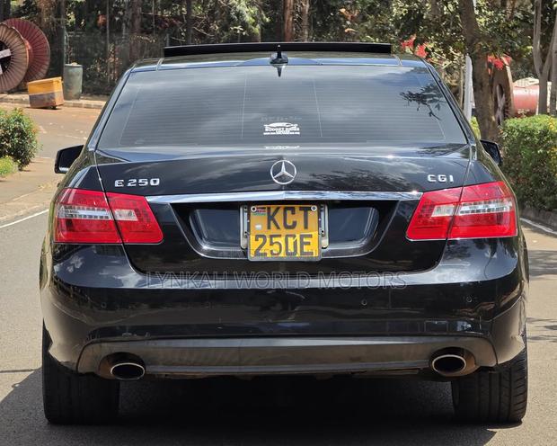 Mercedes-Benz E250 2011 Black