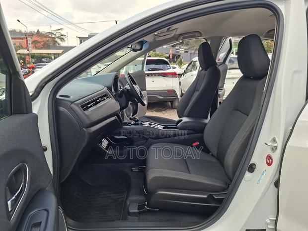 Honda Vezel 1.5 Hybrid 2WD 2019 White