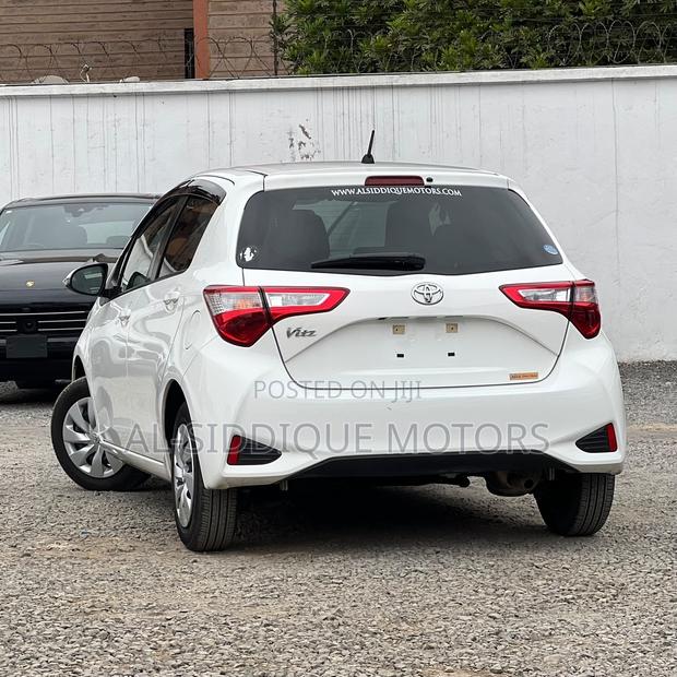 Toyota Vitz 1.0 FWD 5dr 2019 White