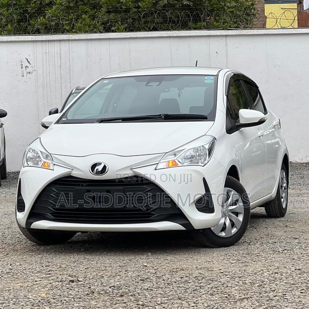 Toyota Vitz 1.0 FWD 5dr 2019 White