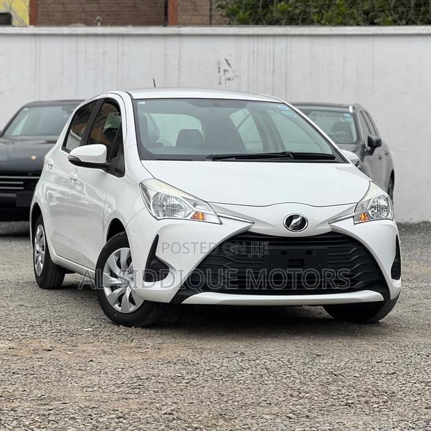 Toyota Vitz 1.0 FWD 5dr 2019 Pearl