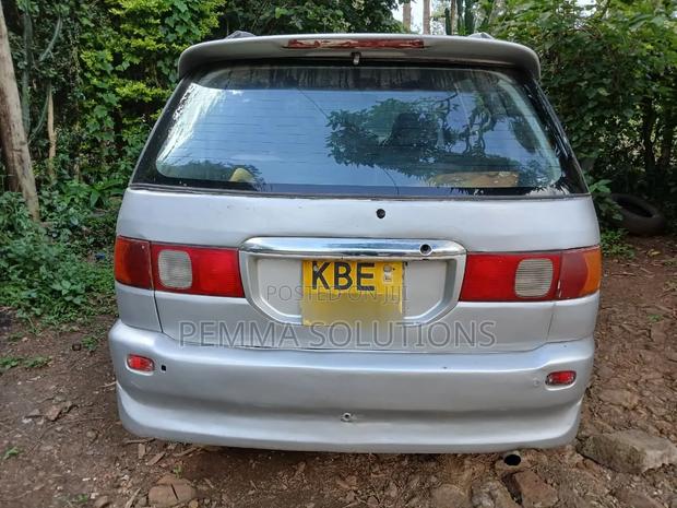 Toyota Ipsum 2004 Gray