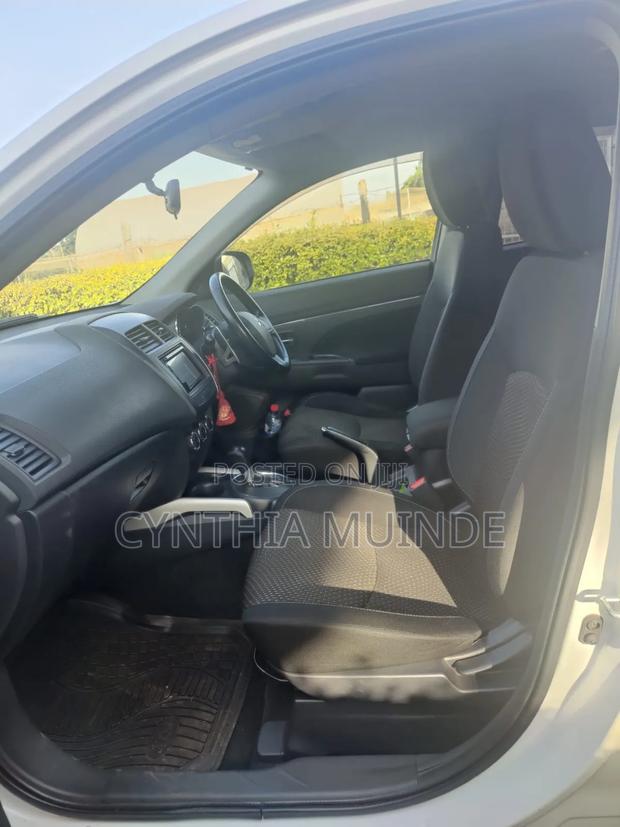 Mitsubishi RVR 2013 White