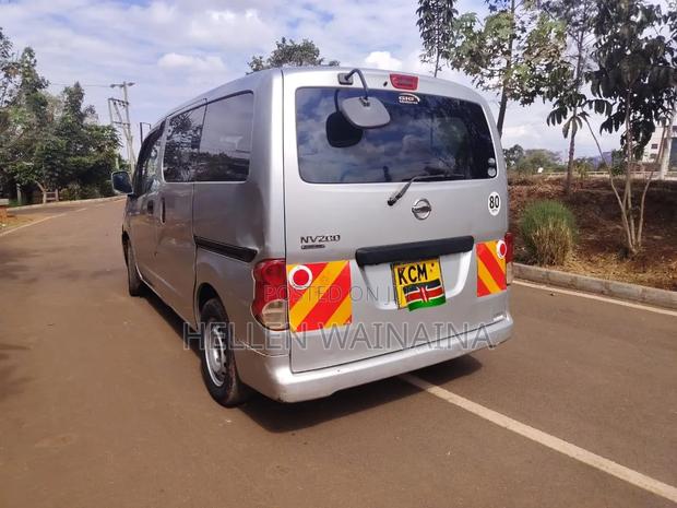 Nissan NV200 2010 Silver