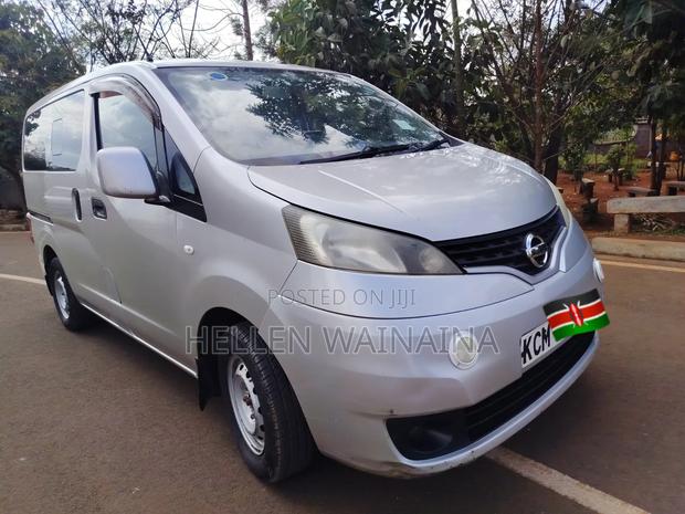 Nissan NV200 2010 Silver