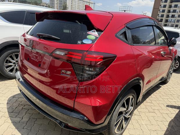 Honda Vezel 1.5 Hybrid 2WD 2019 Red