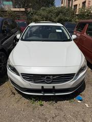 Volvo V60 2018 White for sale