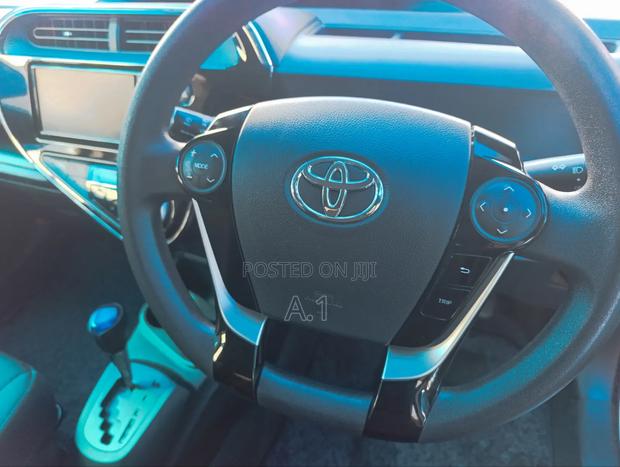 Toyota Aqua 2019 White