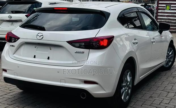 Mazda Axela 2019 White