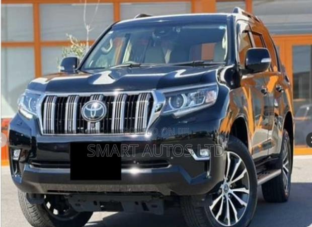 Toyota Land Cruiser Prado 2.8 2021 Matt Black