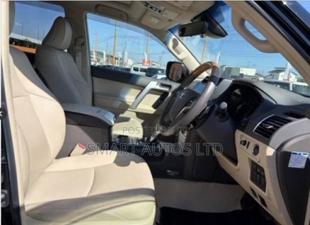 Toyota Land Cruiser Prado 2.8 2021 Matt Black