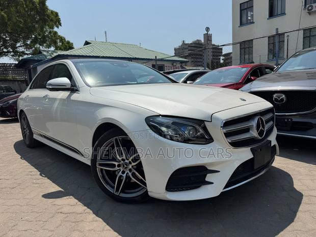 Mercedes-Benz C200 2020 White