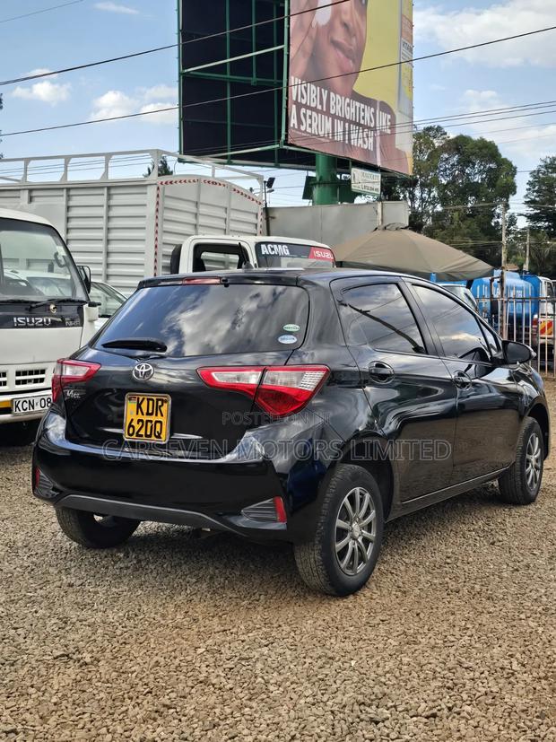 Toyota Vitz 2017 Black