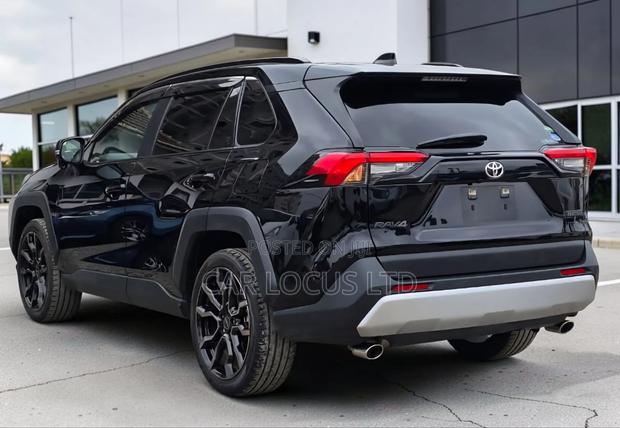 Toyota RAV4 Adventure 2019 Black