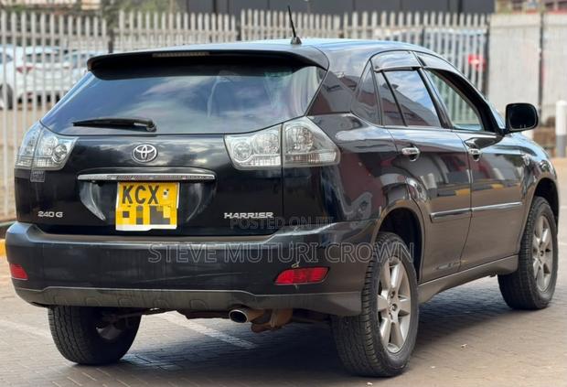 Toyota Harrier 2.4 2012 Black