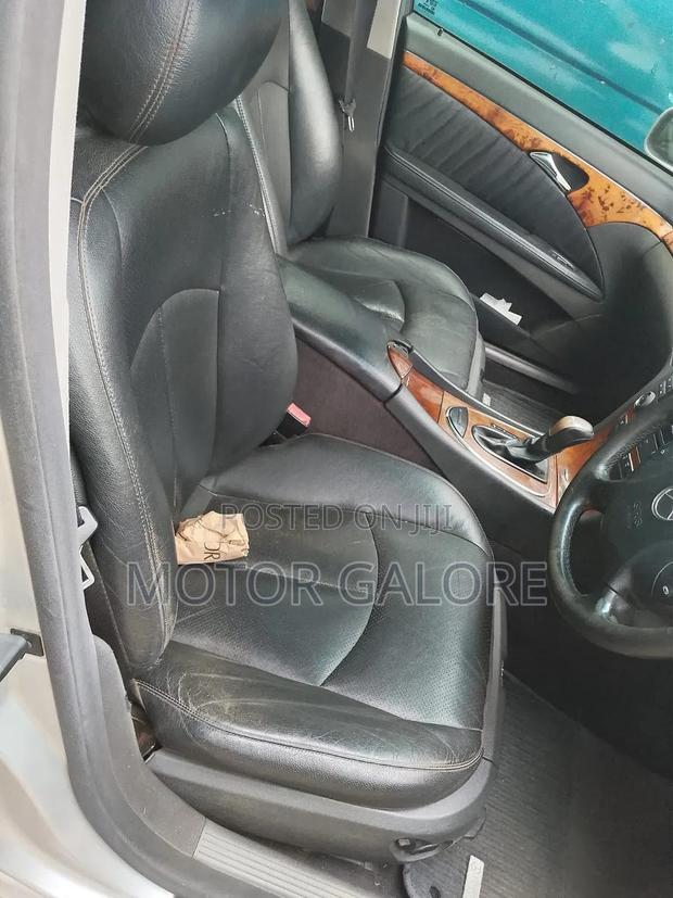 Mercedes-Benz E320 2004 Silver