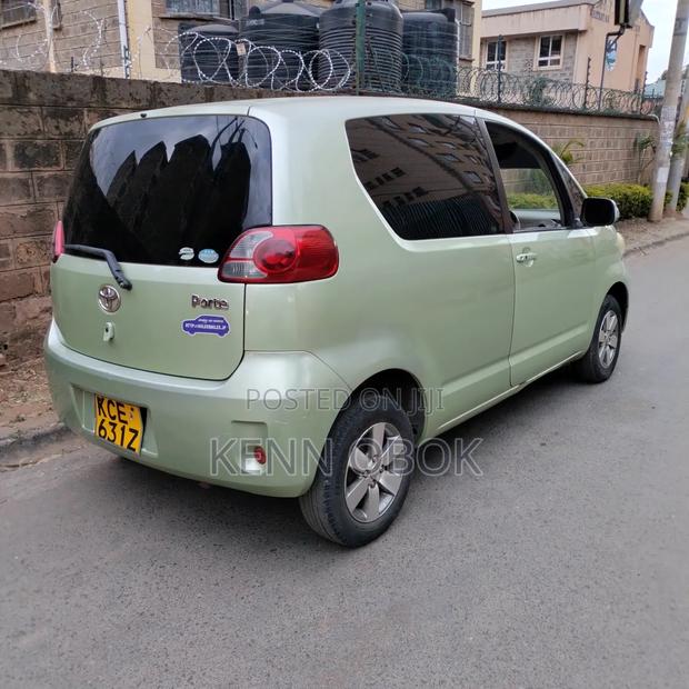 Toyota Porte 1.5 FWD 2008 Green