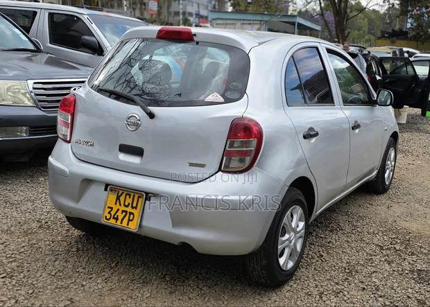 Nissan March 1.2 FWD 2011 Silver