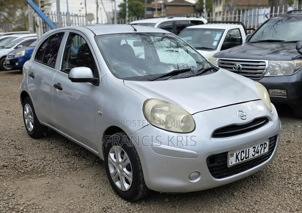 Nissan March 1.2 FWD 2011 Silver