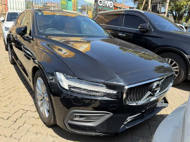 Volvo S60 2019 Black
