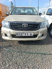 Toyota Hilux 2015 Gold for sale
