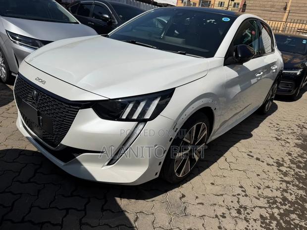 Peugeot 208 2020 White