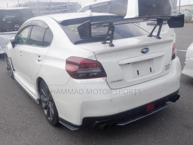 Subaru WRX Premium Series.Gray 2019 White