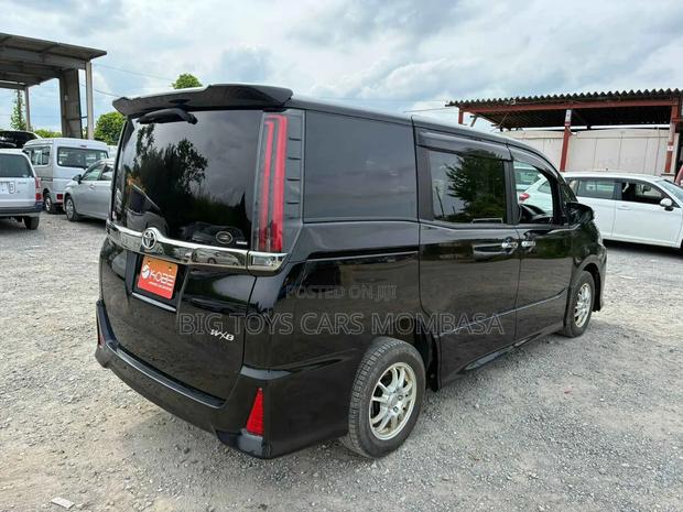 Toyota Noah 2020 Black
