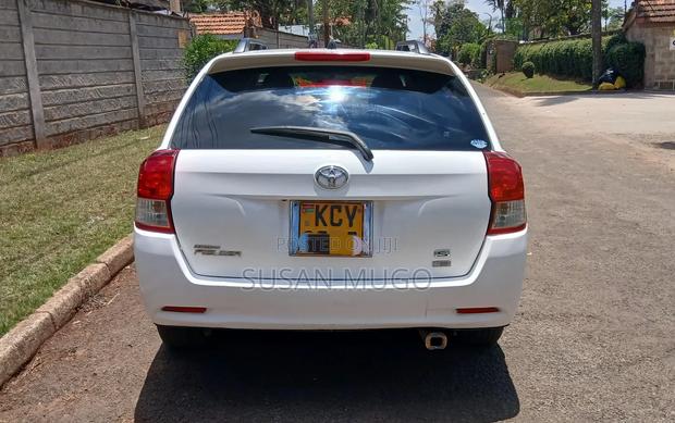 Toyota Corolla Fielder 2013 White