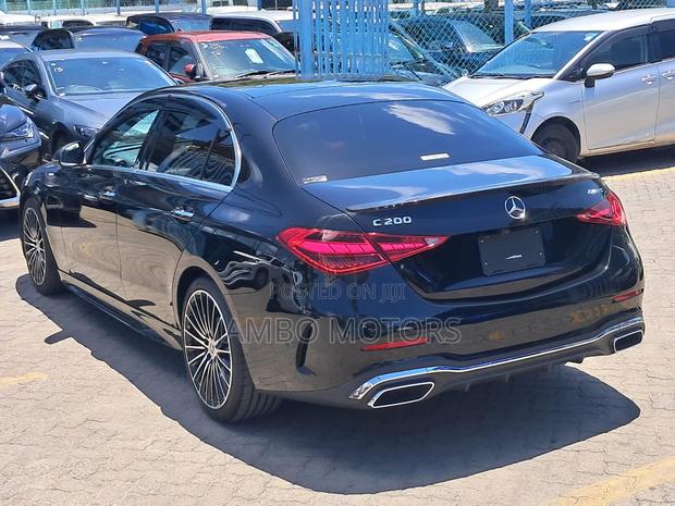Mercedes-Benz C200 2022 Black