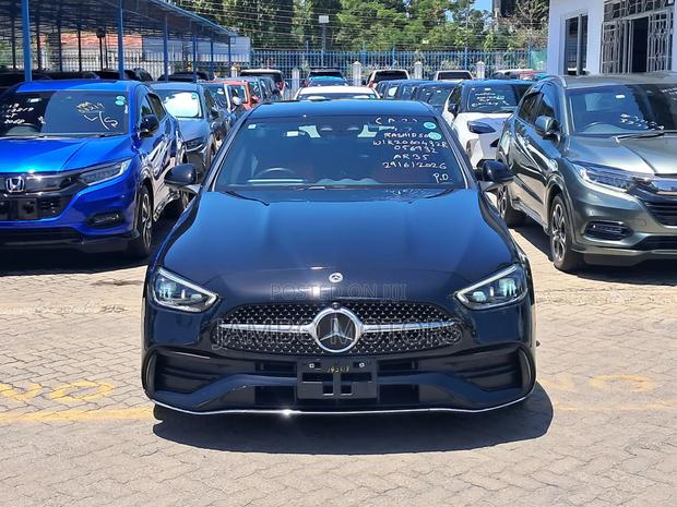 Mercedes-Benz C200 2022 Black